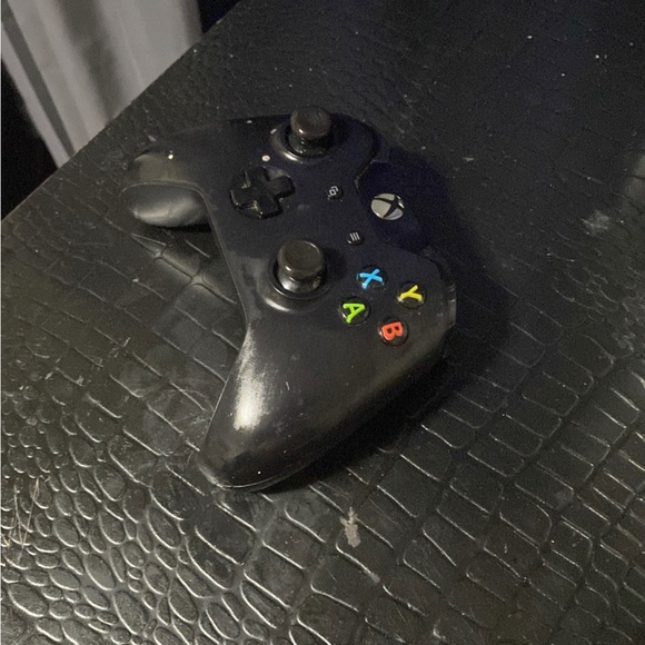 Xbox One controller - Picture 3 of 3